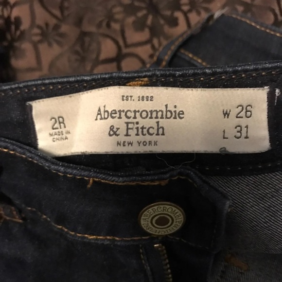 Dark Wash Abercrombie & Fitch Jeans Size 2 - Picture 2 of 3
